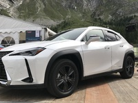 Lexus UX : descente en gamme - Vidéo en direct du salon de Val d'Isère 2019