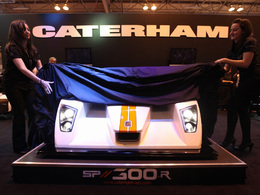 (Minuit chicanes) Caterham la menace