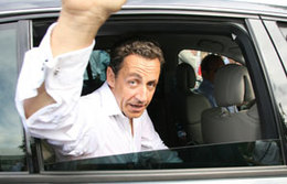 Sarkozy présentera un nouveau plan d'aide à l'automobile en janvier