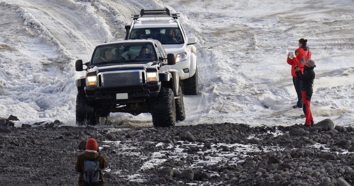En Islande, des touristes français très mal vus à cause de leurs excursions dans la nature en 4x4