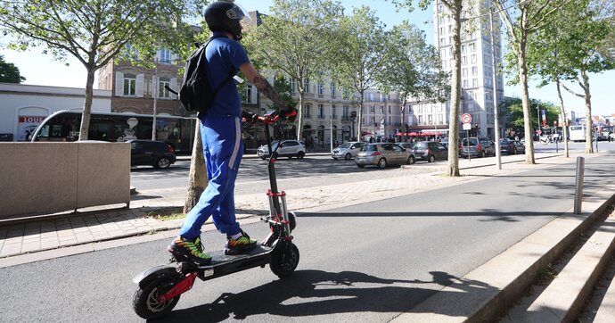 Un premier pays européen impose désormais l’immatriculation et une assurance pour rouler à trottinette !