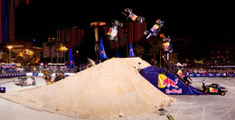 Rhys Myllen tente un back flip en auto ...