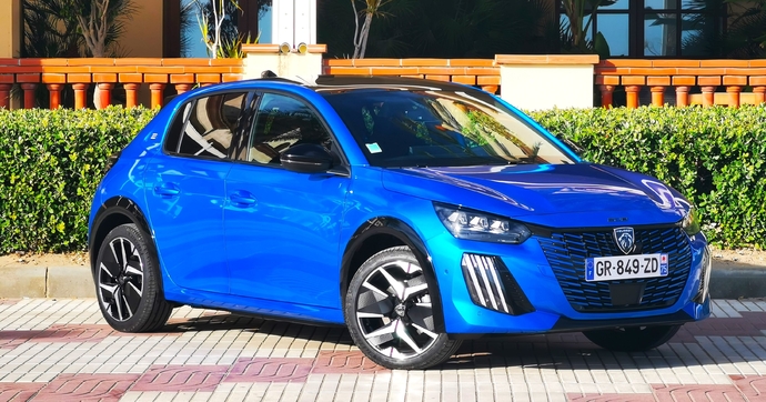 La Peugeot 208 thermique sera prolongée au-delà de 2030