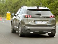 La voiture autonome de PSA montre ses progrès sur autoroute