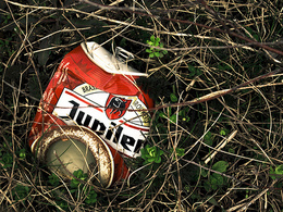 Le recyclage de canettes au Mans, ou comment se donner bonne conscience en utilisant une poubelle