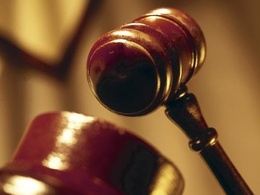 Incroyable : il se crashe, ivre, dans la voiture du juge qui l'avait déjà envoyé en prison pour conduite en état d'ébriété