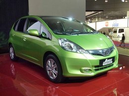 La Honda Jazz hybride décroche le prix MAAF environnement 2011