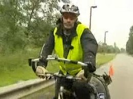 Il fait le tour de la France à vélo pour trouver un travail