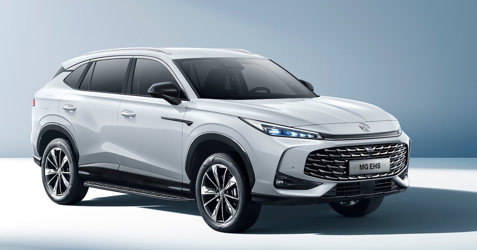 Le MG EHS, SUV hybride rechargeable, désormais plus cher que le BYD Seal U