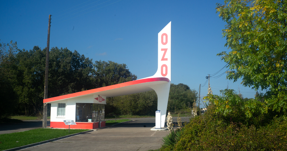 Un nouveau départ pour la stationservice Ozo et son architecture à l