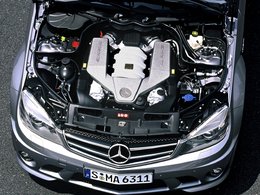 Midi Pile - Renault-Nissan et Daimler : échange V8 contre moteur électrique