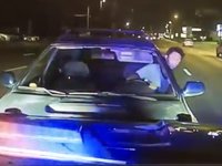 Ivre, il percute une voiture de police