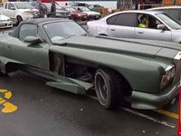 Il tente de transformer sa Mazda MX-5 en Rolls-Royce