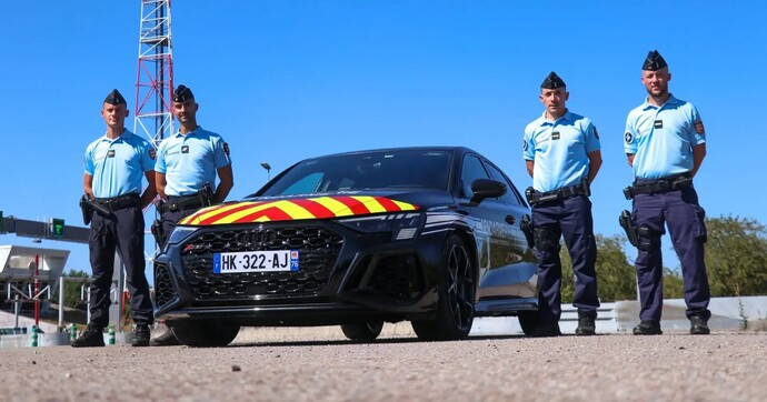 Ce bolide saisi à un trafiquant devient la nouvelle arme redoutable des gendarmes sur autoroute