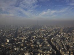 Paris : Anne Hidalgo persiste et réclame la circulation alternée pour samedi