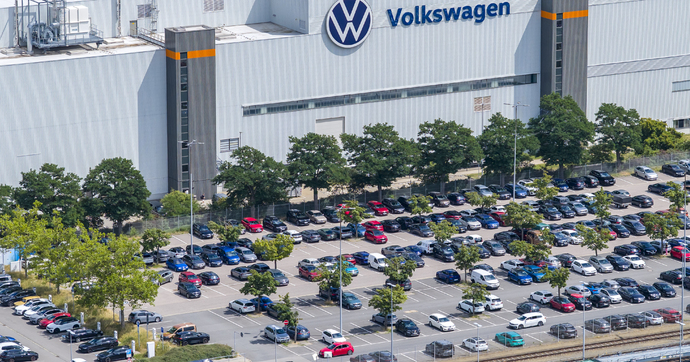 Volkswagen : les familles héritières exigent une cure d’austérité sans précédent