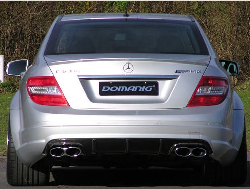 Mercedes C63 Amg Domanig 565 Chevaux Et Un Train Arriere De Camion