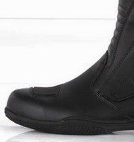 Usage touring pour la mi botte Furygan Bergame.