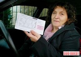 Les volutes au volant sanctionnées ! 22€ d'amende pour avoir grillé une clope en conduisant