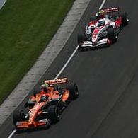 Formule 1: Spyker, Super Aguri: Ca chauffe pour les petits