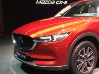 Mazda CX-5: affiné - Vidéo en direct du salon de Genève 2017