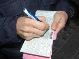 Politique: le maire accro aux indulgences en garde à vue