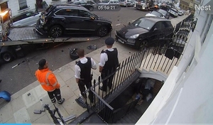 Il percute 11 voitures de luxe en un seul accident
