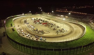 Le gagnant de la course repart avec le circuit