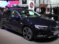 Opel Insignia Grand Sport : berline XXL - Vidéo en direct du salon de Genève 2017