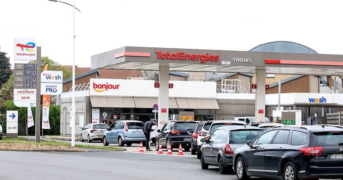 Total s'engage à maintenir le litre d'essence à 1,99 € sauf si