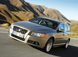 Volvo V70 et XC 70 : la marque rappelle 65 000 modèles pour un défaut d'airbag.