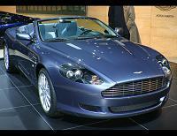 Aston Martin DB9 Volante élue voiture gay de l'année