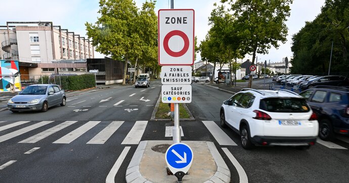 L’effet ZFE reste faible sur le verdissement du parc automobile et le recul de la pollution, c’est l’Insee qui le dit