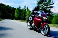 Nouveauté Honda 2010 : La VFR 1200F, sa fiche technique et 104 photos HD !!
