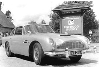 L'Aston Martin de James Bond vendue plus de deux millions de dollars