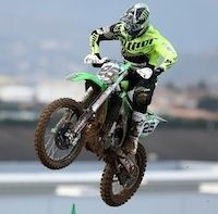 Nouveau coup dur pour Monster Energy Kawasaki Racing Team, Desalle se blesse au bras