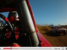 Trophy Trucks : de la glisse, des sauts, des contacts fréquents sur fond de V8