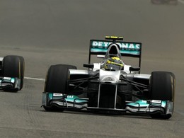 F1 - Mercedes prêt à se désengager de son écurie, selon Auto Hebdo