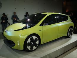 Le Concept hybride Toyota FT-CH va débarquer à Paris !