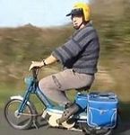 Flashé à 141 km/h sur l’autoroute ………. avec une mobylette !
