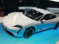 Porsche Taycan : la première électrique de Zuffenhausen - Vidéo en direct du salon de Francfort 2019