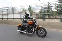 Harley Davidson Sportster Iron 883 : le retour de la "Dark"
