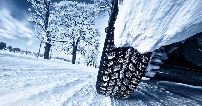 Pneus hiver : le TCS alerte sur 9 modèles dangereux à éviter absolument !