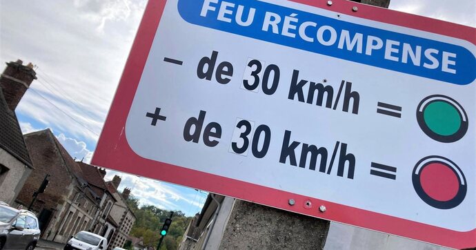 Peut-on griller un feu rouge « récompense » lorsque ce dernier dysfonctionne ? Pas si simple