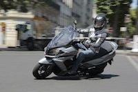 Kymco Downtown 125 ABS : 400 € d'accessoires offerts jusqu'au 30 avril