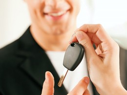 En 2013, les particuliers n'ont jamais aussi peu acheté de voitures