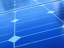 Renault équipe ses usines de panneaux solaires