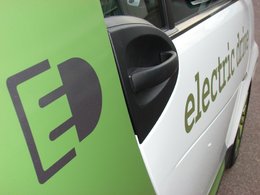 5 Smart Fortwo Electric Drive vont être louées par SFR