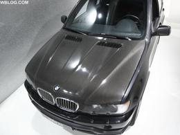 Sorti du laboratoire : un BMW X5 en fibre de carbone