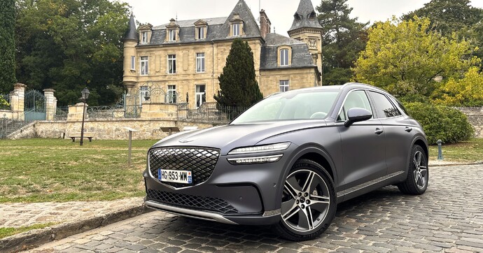 Genesis GV70 : le premium coréen est-il meilleur que le premium allemand ?
